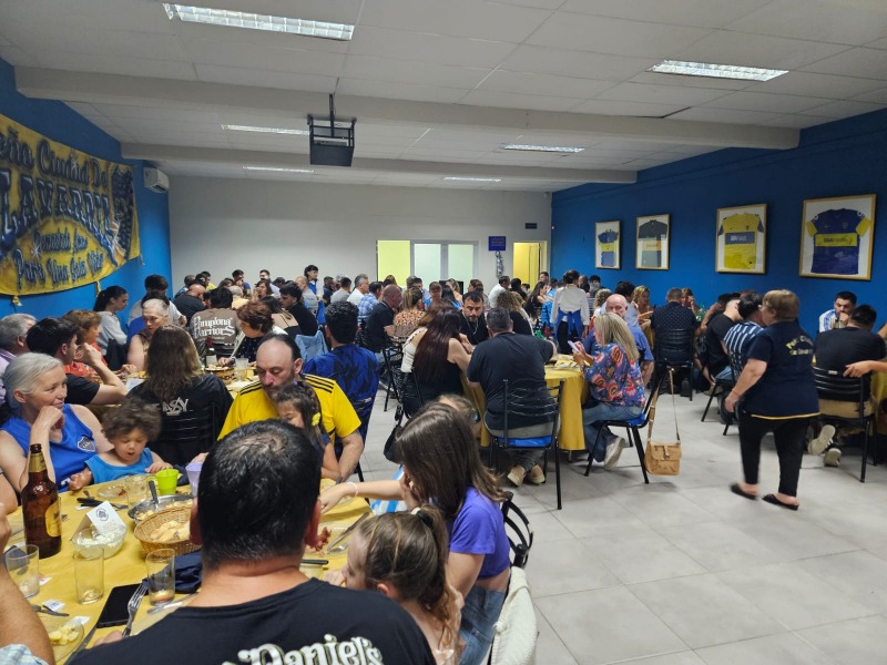 La pea de Boca se prepara para tirar la casa por la ventana
